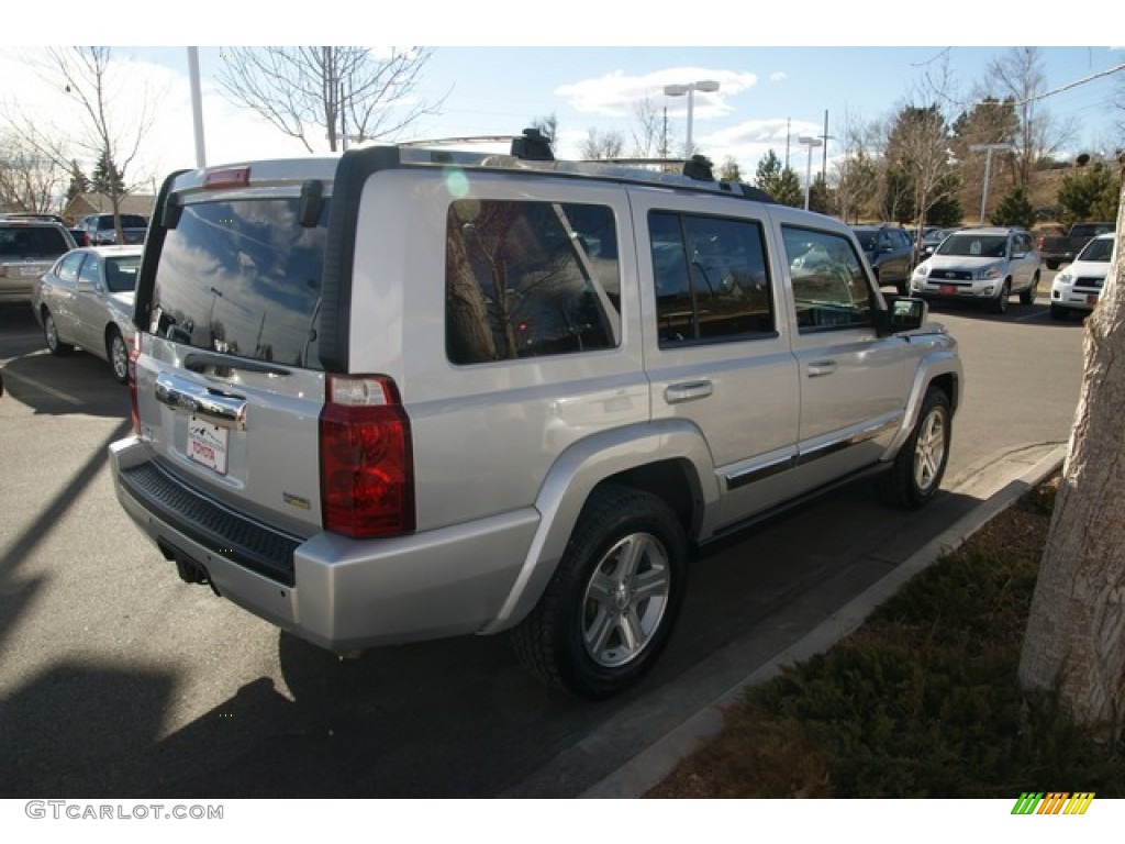 2009 Commander Limited 4x4 - Bright Silver Metallic / Dark Slate Gray photo #2