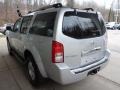 2005 Silver Lightning Metallic Nissan Pathfinder SE 4x4  photo #4