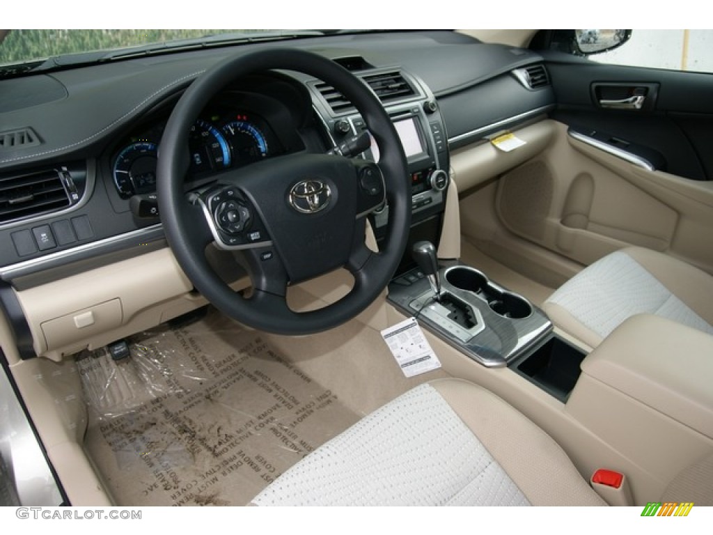 2013 Camry Hybrid LE - Champagne Mica / Ivory photo #5