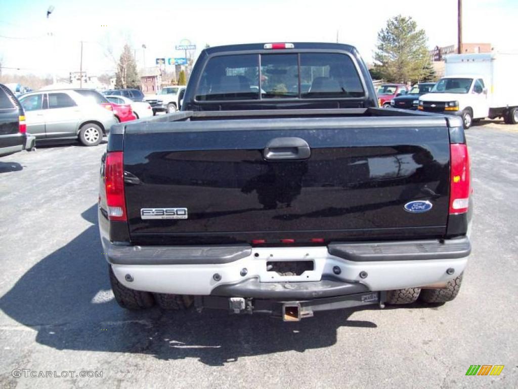 2005 F350 Super Duty XLT Crew Cab 4x4 Dually - Black / Medium Flint photo #25