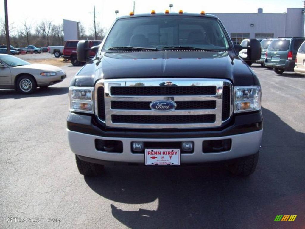 2005 F350 Super Duty XLT Crew Cab 4x4 Dually - Black / Medium Flint photo #29