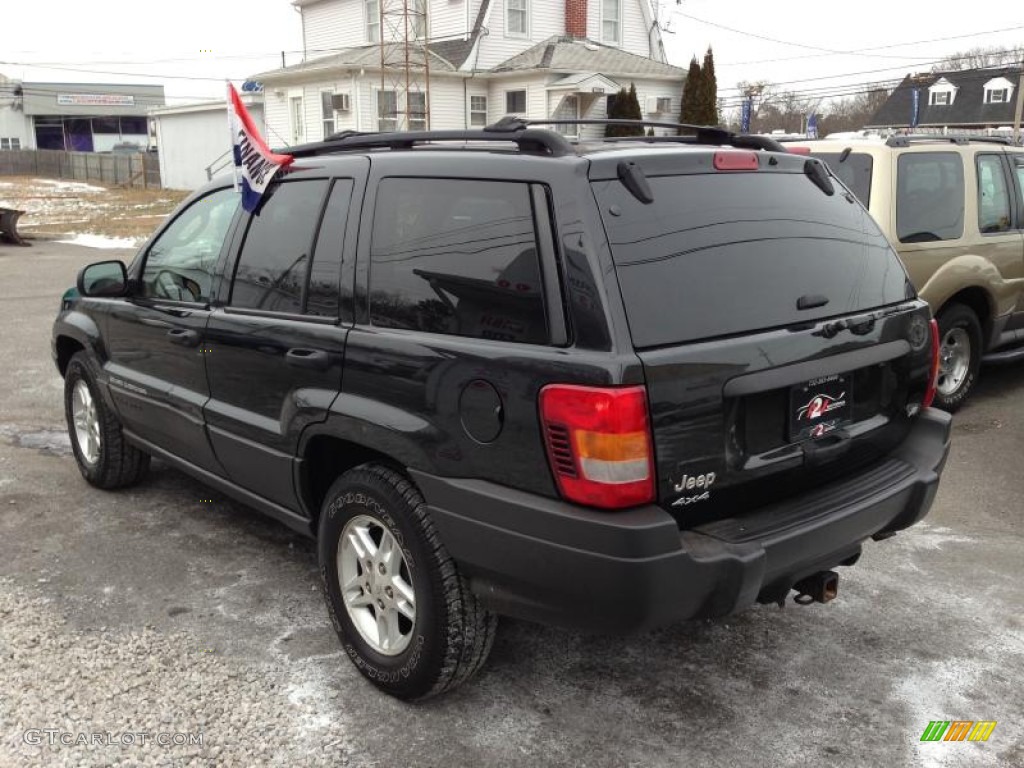 2003 Grand Cherokee Laredo 4x4 - Brilliant Black / Sandstone photo #5