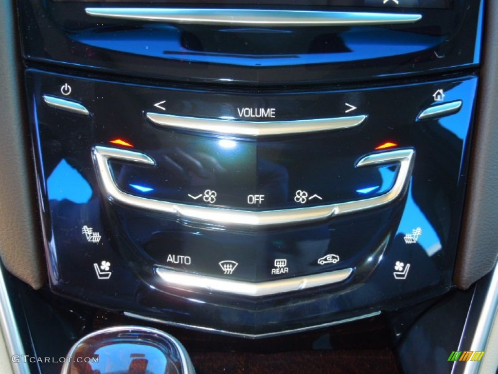 2013 Cadillac XTS Luxury FWD Controls Photo #76415595