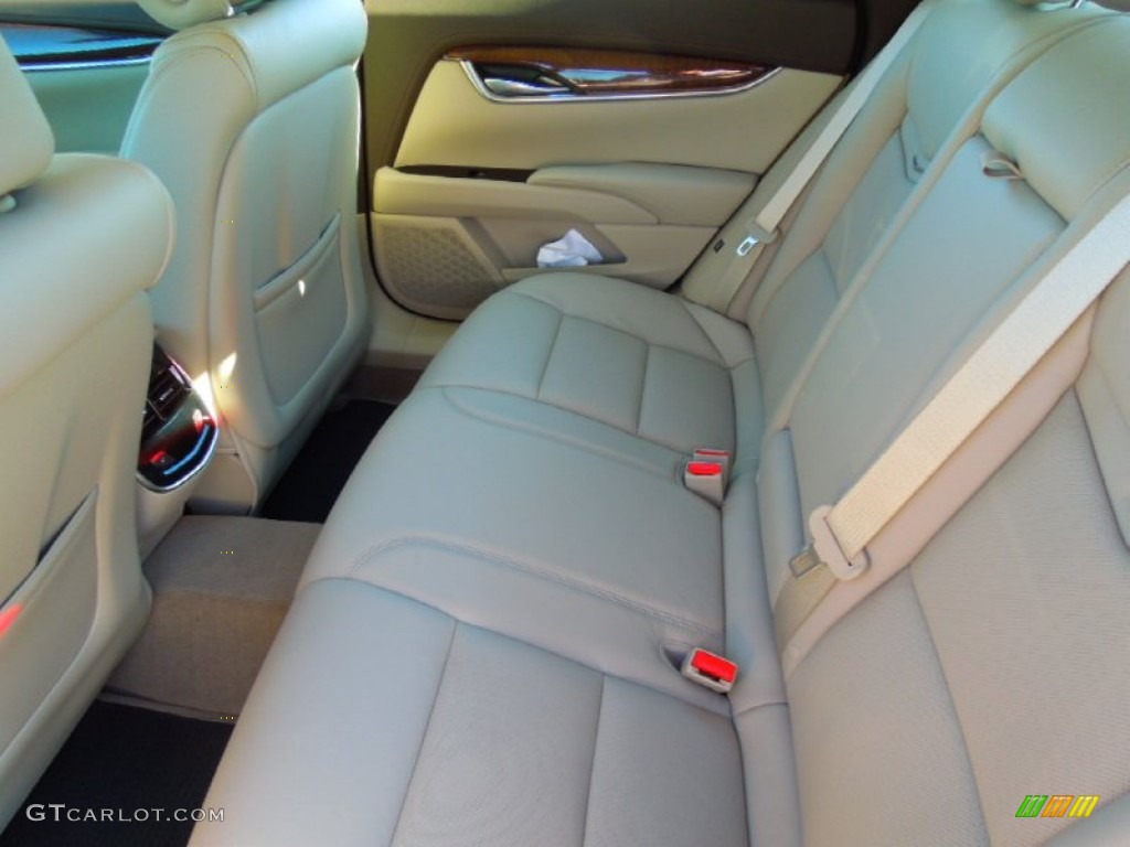 Shale/Cocoa Interior 2013 Cadillac XTS Luxury FWD Photo #76415679