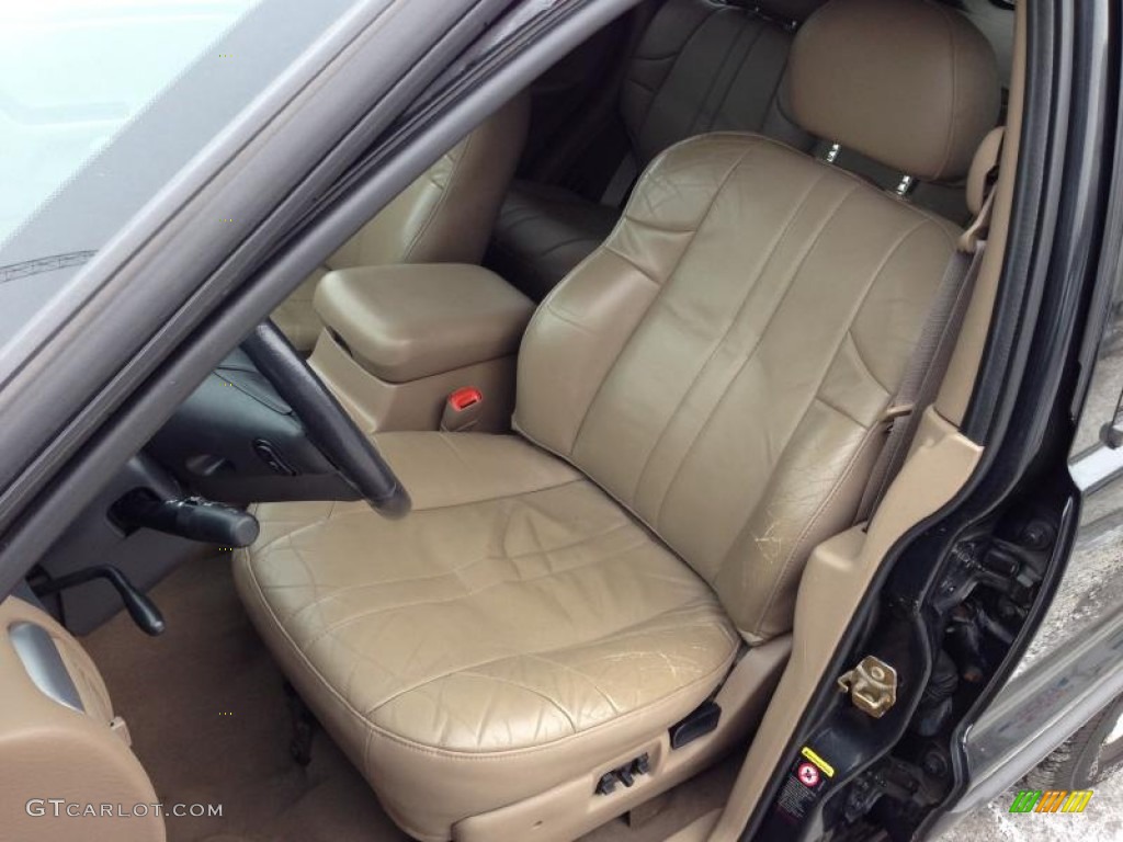 2003 Jeep Grand Cherokee Laredo 4x4 Front Seat Photo #76415850