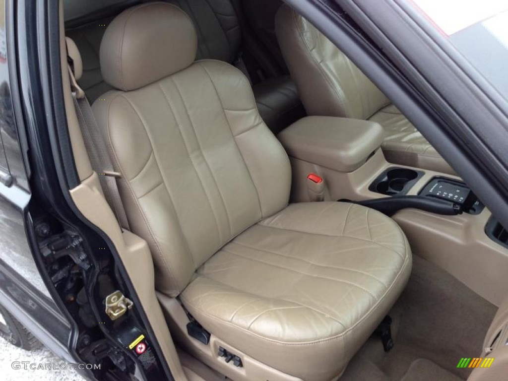 2003 Jeep Grand Cherokee Laredo 4x4 Front Seat Photos