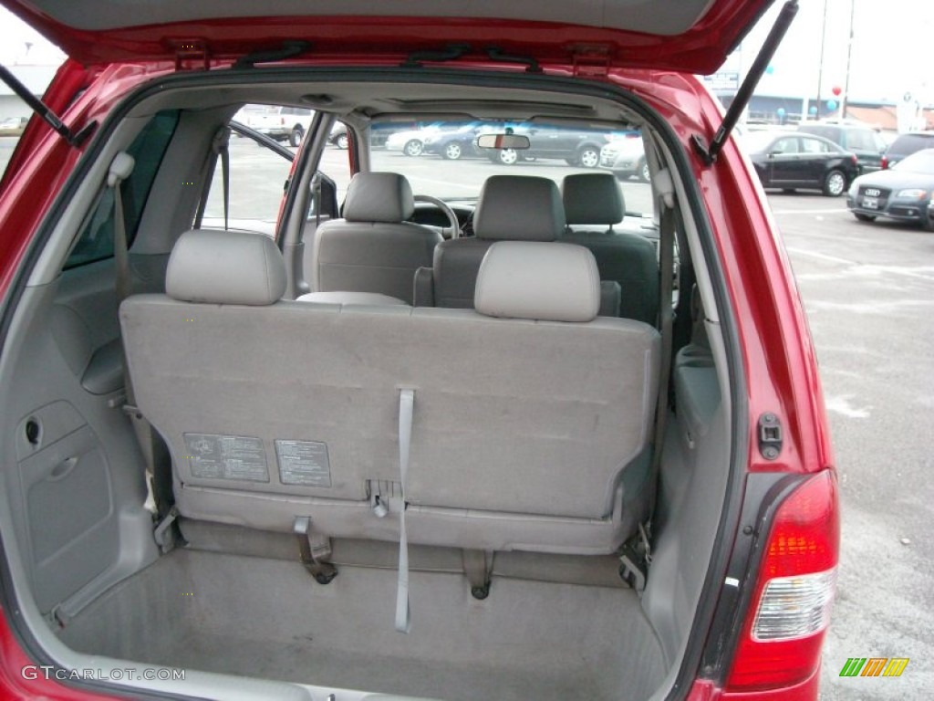 2000 Mazda MPV ES Trunk Photo #76416265