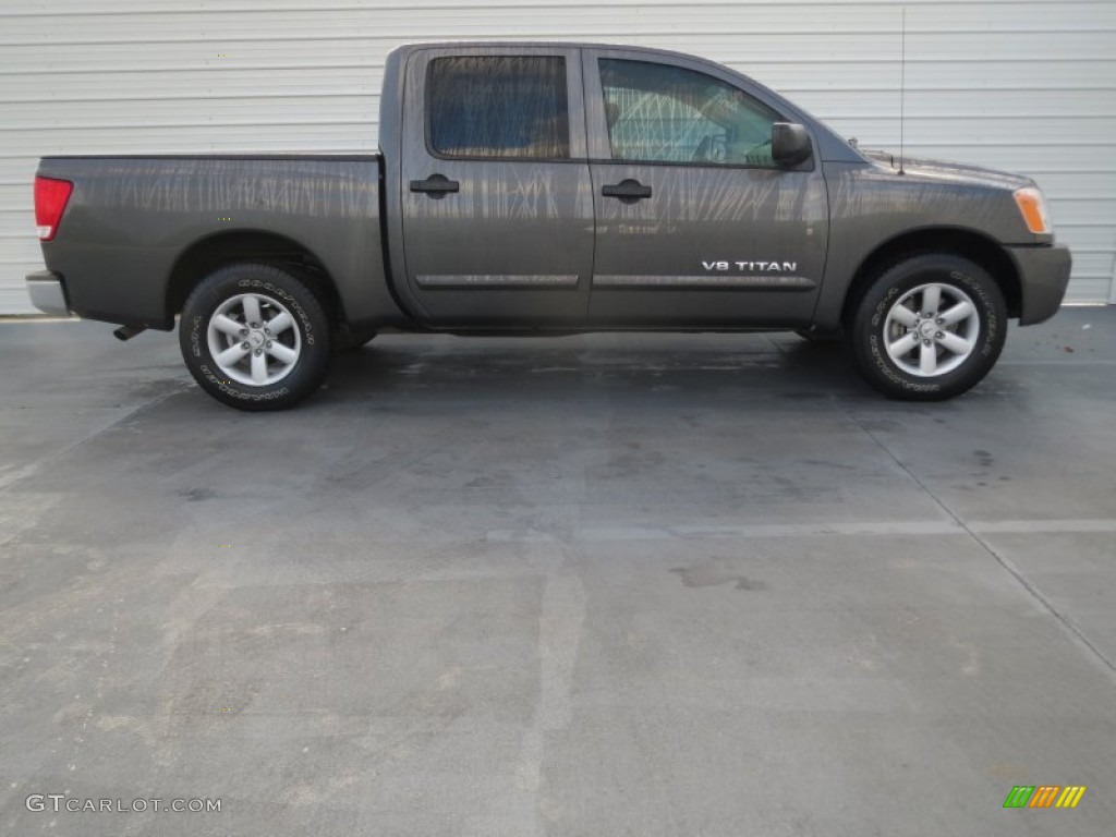 2011 Titan SV Crew Cab - Smoke Gray / Charcoal photo #2