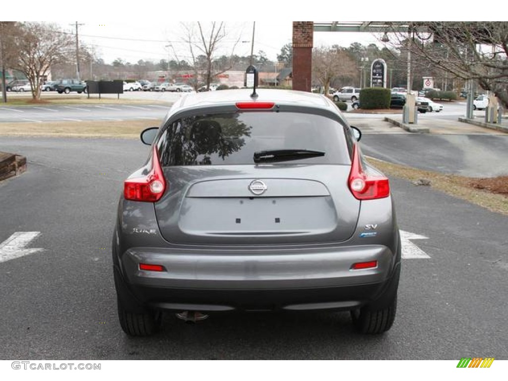 2013 Juke SV - Gun Metallic / Black/Silver Trim photo #5