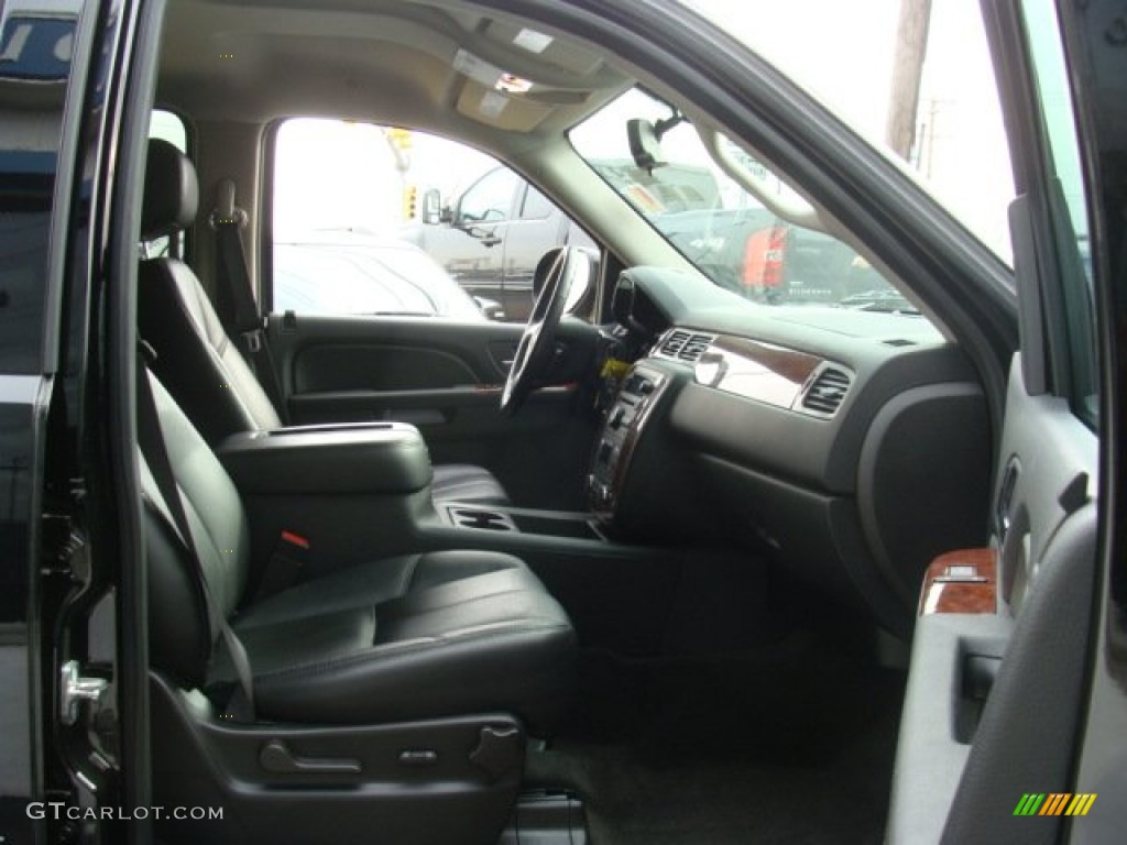 2012 Suburban LT 4x4 - Black / Ebony photo #8