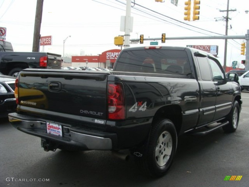 2005 Silverado 1500 LS Extended Cab 4x4 - Black / Dark Charcoal photo #4