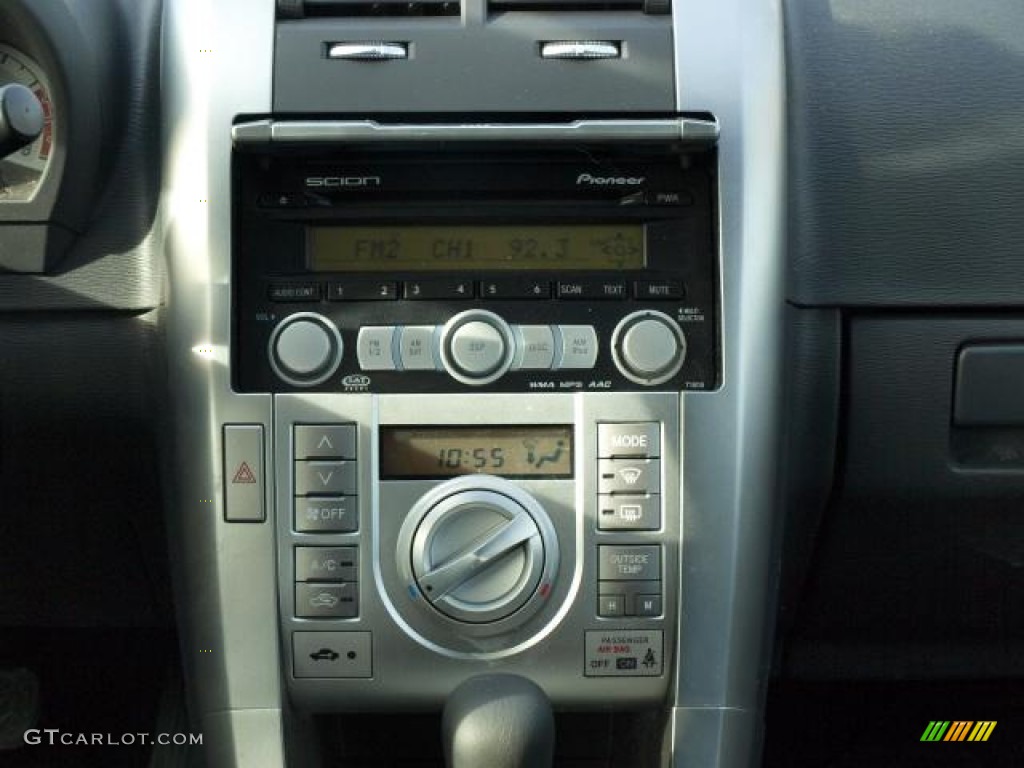 2009 Scion tC Standard tC Model Controls Photo #76422092