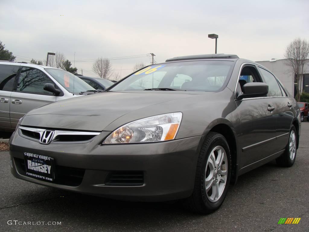 2006 Accord EX-L Sedan - Carbon Bronze Pearl / Black photo #1