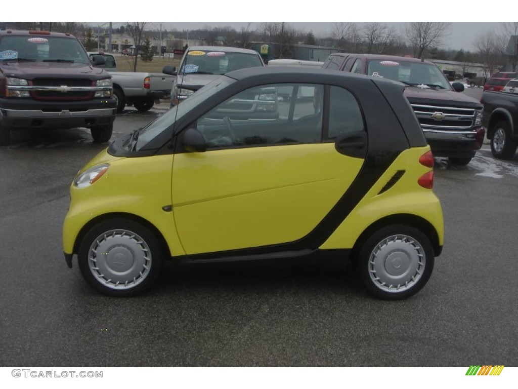 Light Yellow 2010 Smart fortwo pure coupe Exterior Photo #76427058