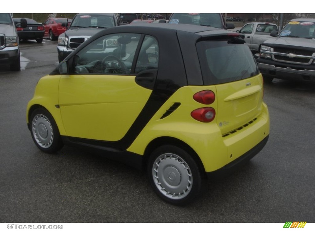 Light Yellow 2010 Smart fortwo pure coupe Exterior Photo #76427069