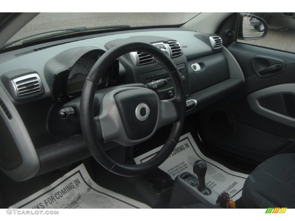 2010 fortwo pure coupe - Light Yellow / Grey photo #24