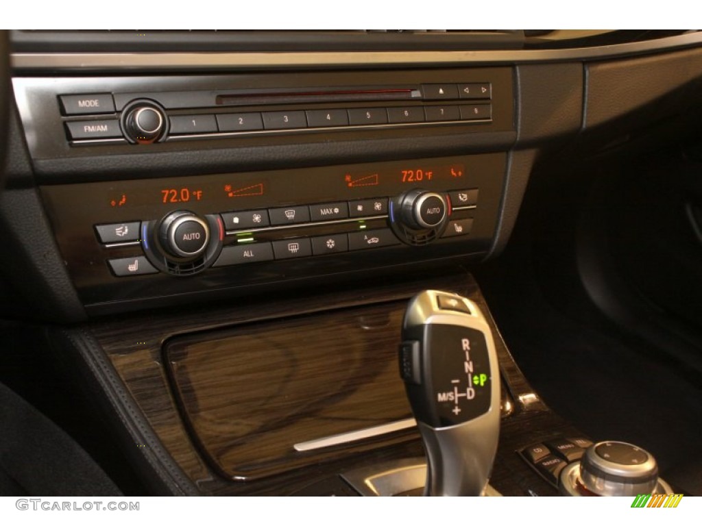 2011 BMW 5 Series 535i xDrive Sedan Controls Photo #76429191