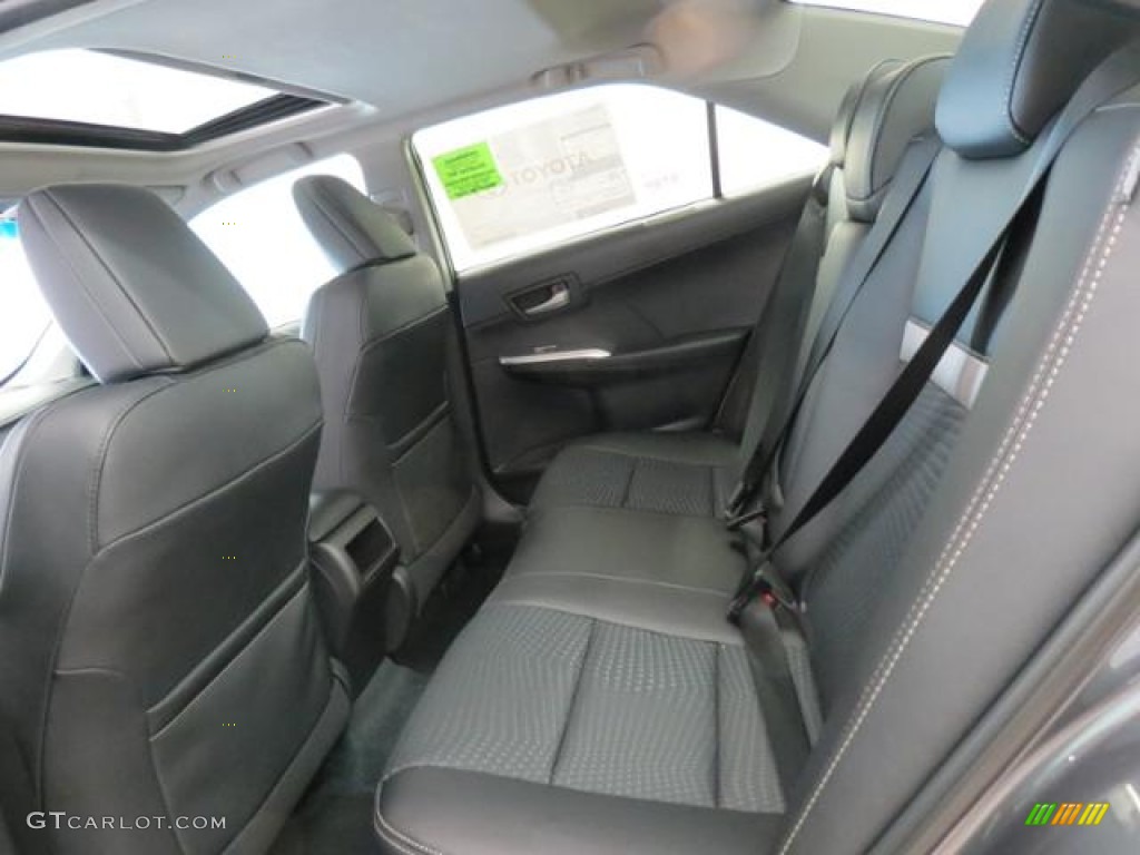 2013 Camry SE - Magnetic Gray Metallic / Black photo #6