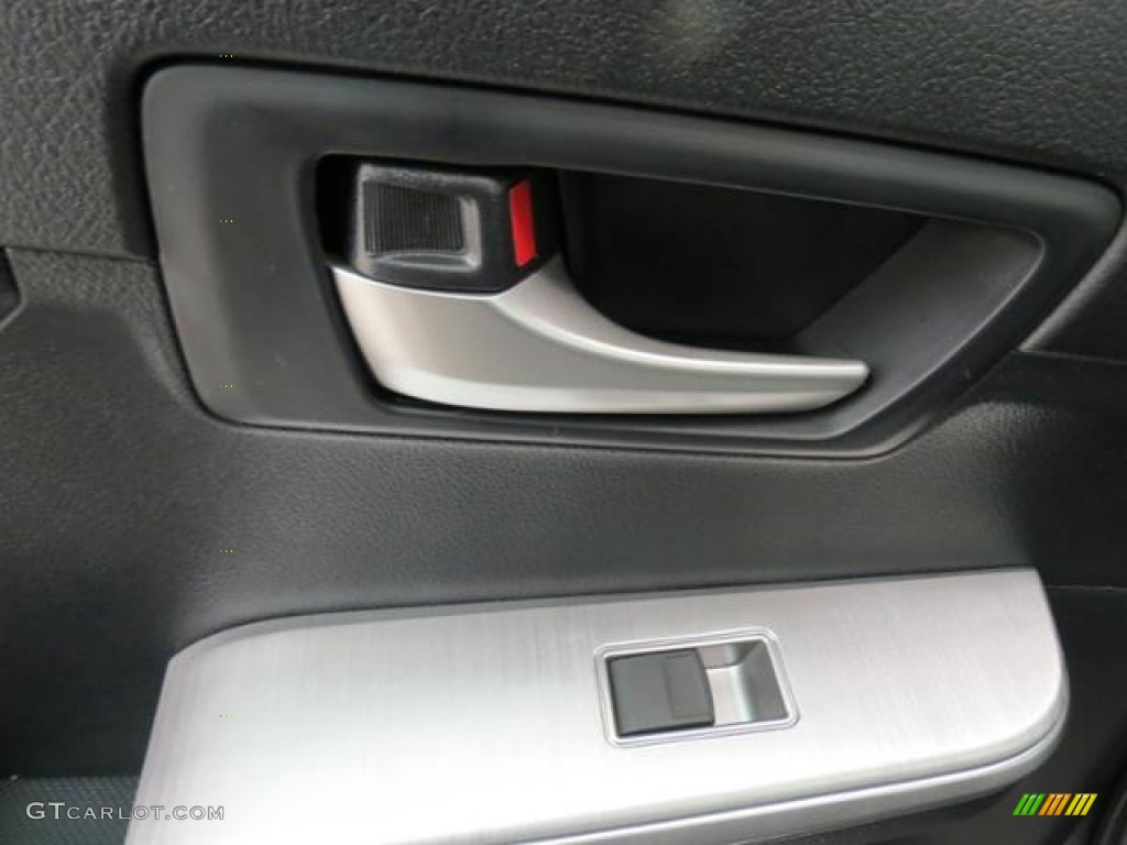 2013 Camry SE - Magnetic Gray Metallic / Black photo #7