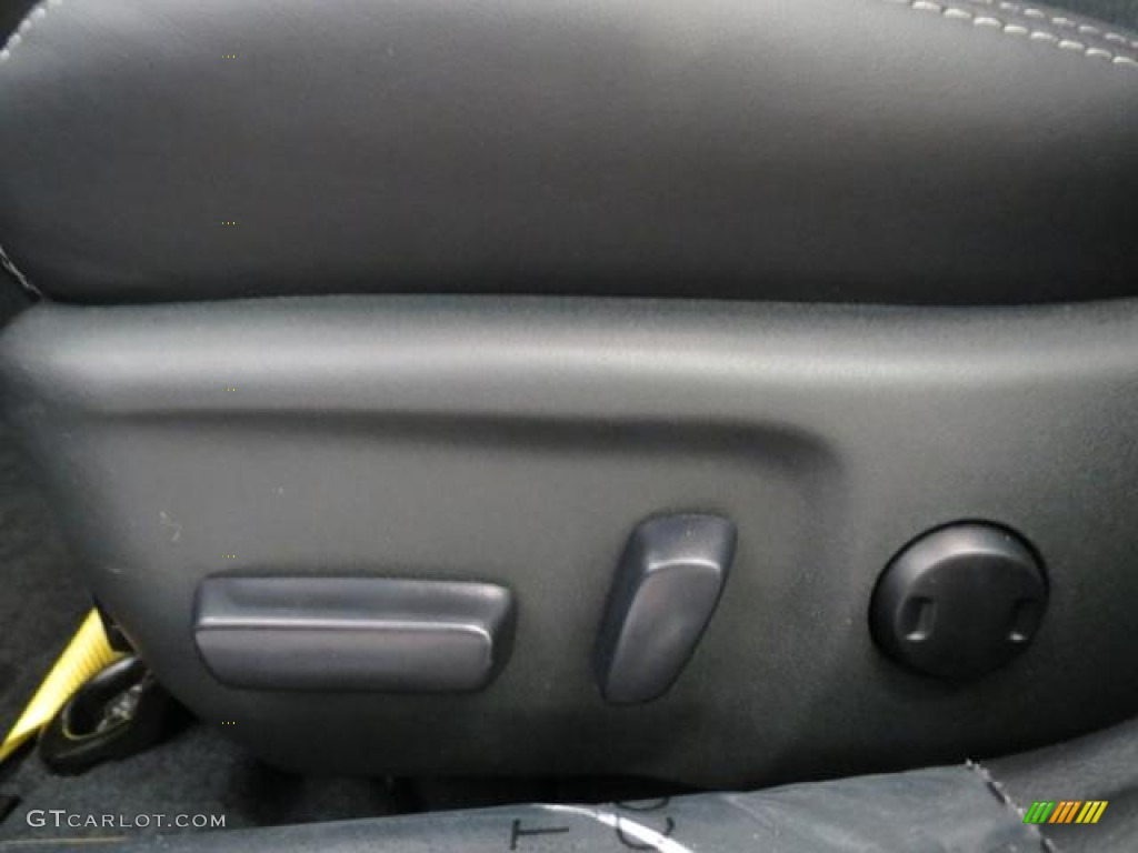 2013 Camry SE - Magnetic Gray Metallic / Black photo #9