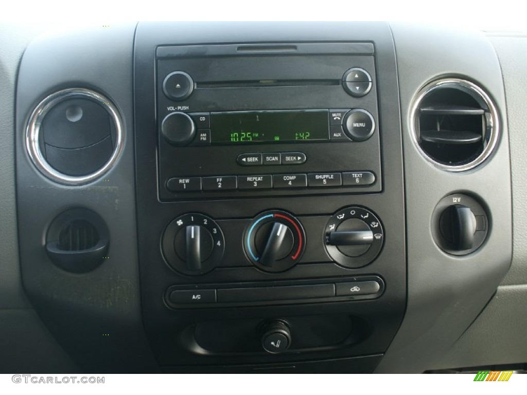 2005 F150 XLT SuperCrew - True Blue Metallic / Medium Flint/Dark Flint Grey photo #16