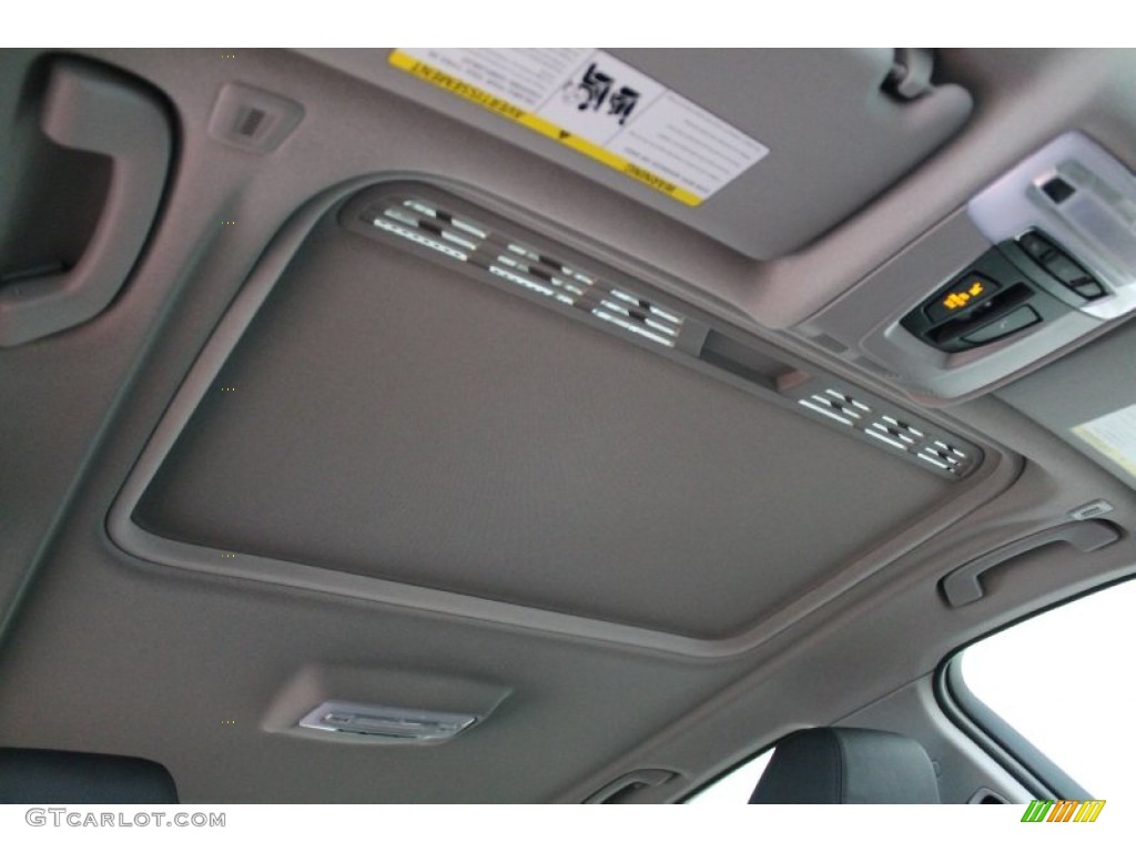 2013 3 Series 328i xDrive Sedan - Glacier Silver Metallic / Black photo #12