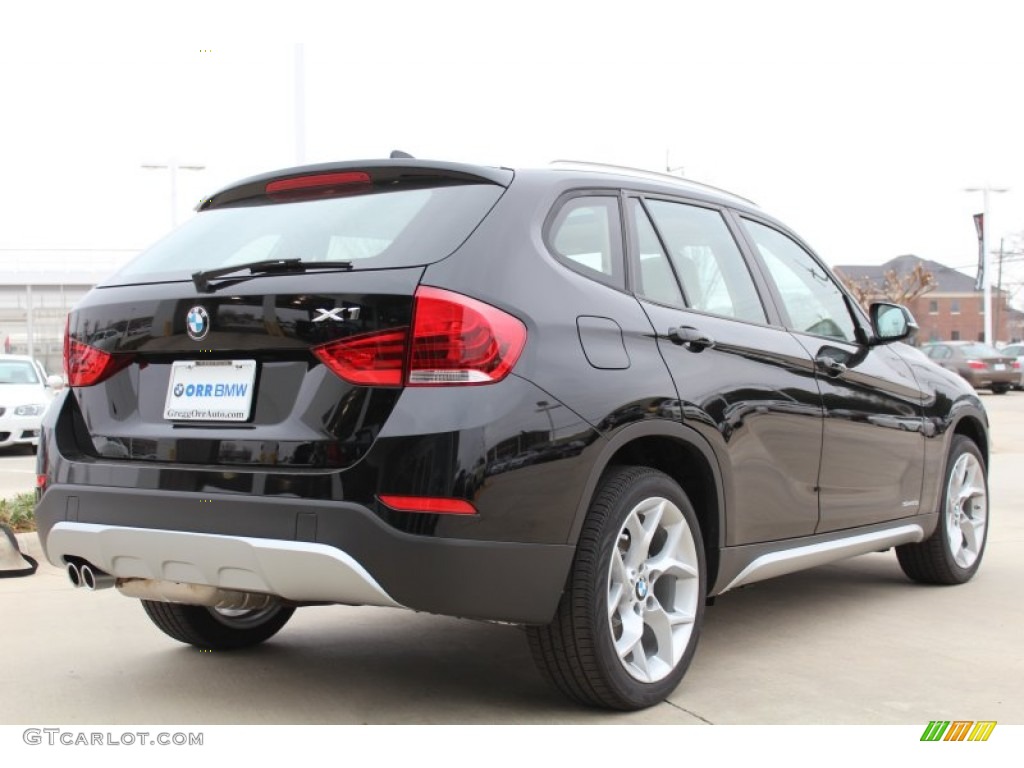 2013 X1 sDrive 28i - Jet Black / Beige photo #6