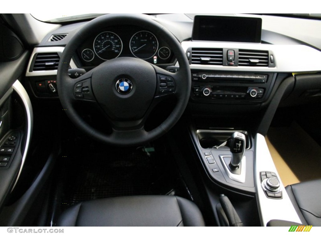 2013 3 Series 328i xDrive Sedan - Alpine White / Black photo #6