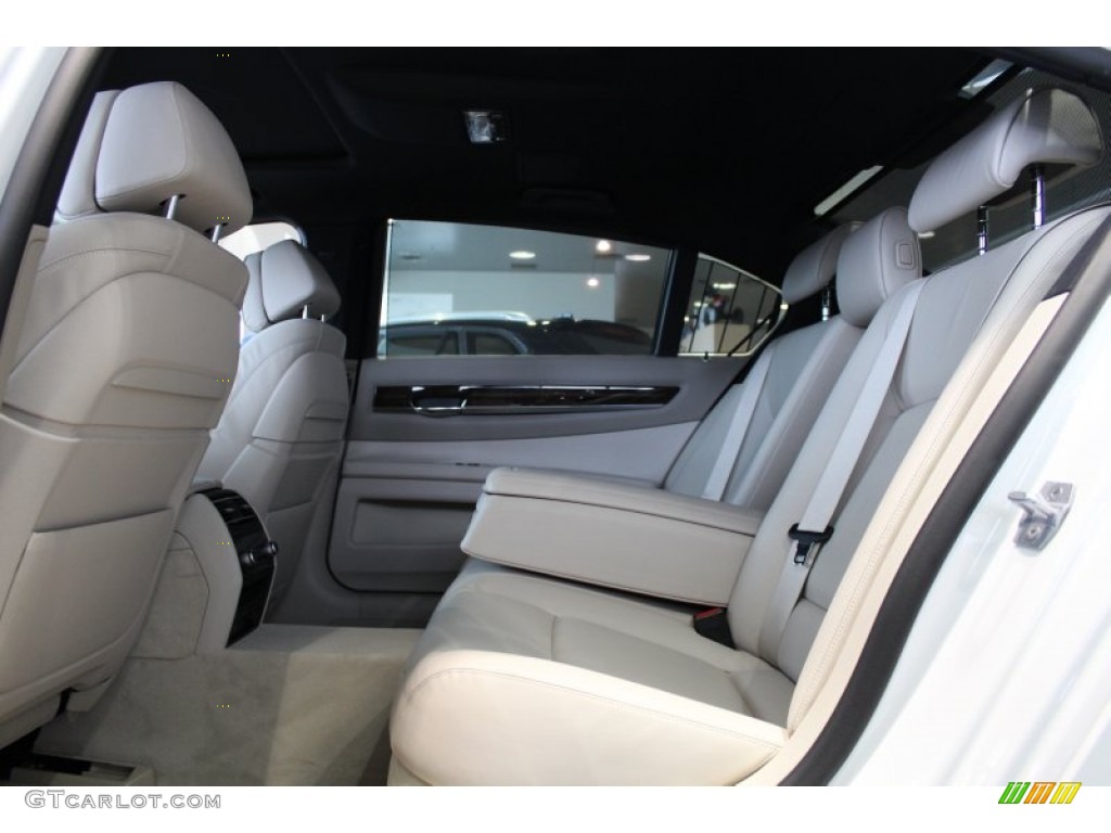 2013 BMW 7 Series 740Li Sedan Rear Seat Photo #76437599
