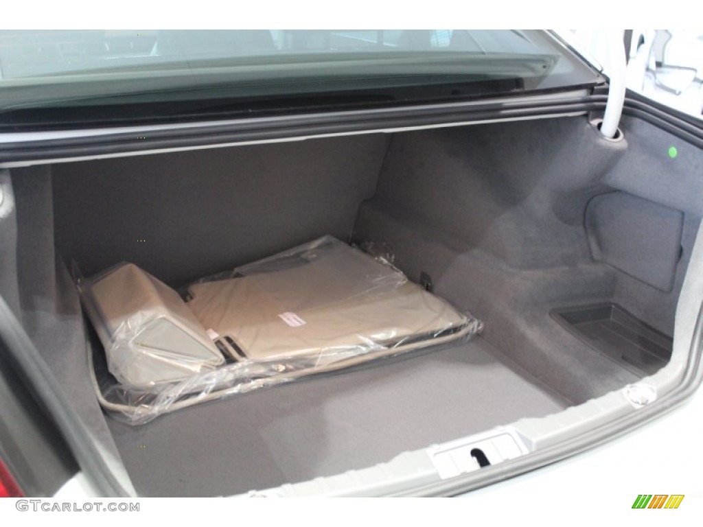 2013 BMW 7 Series 740Li Sedan Trunk Photo #76437639