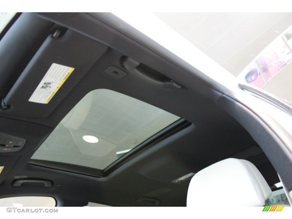 2013 BMW 7 Series 740Li Sedan Sunroof Photos