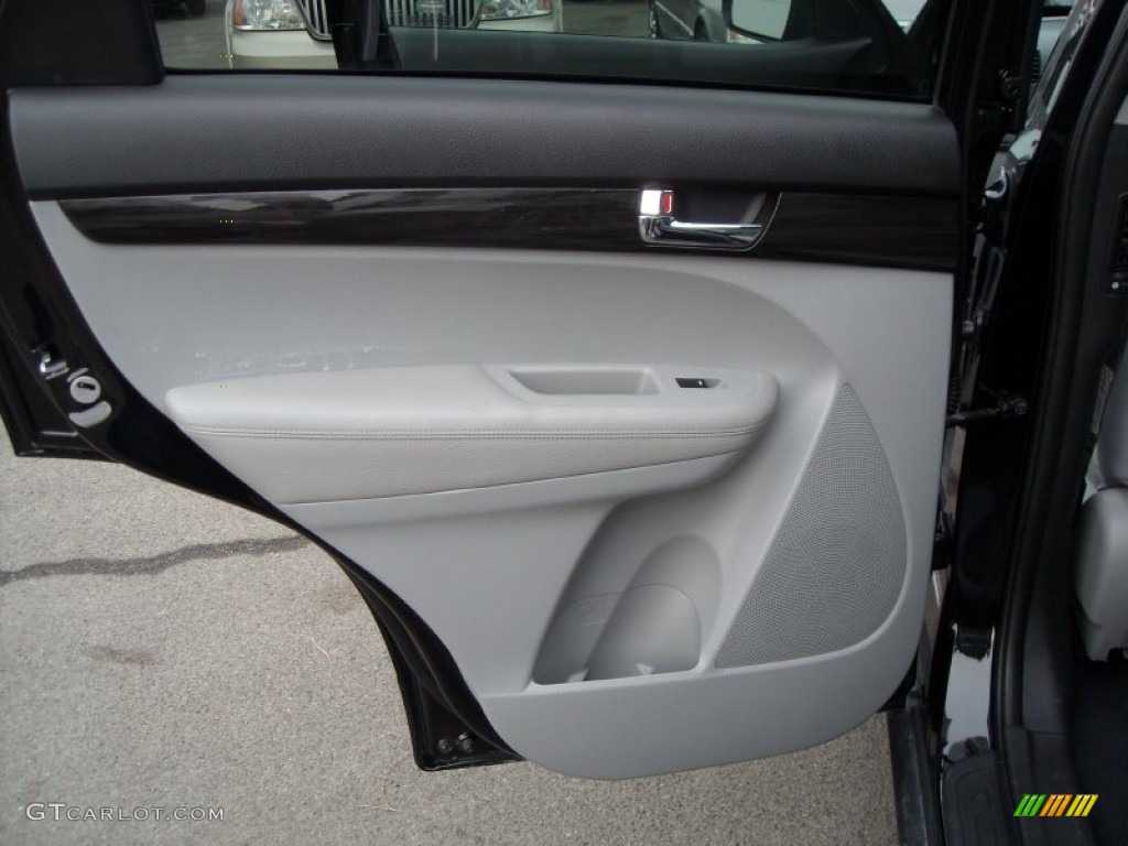 2012 Kia Sorento LX V6 AWD Door Panel Photos