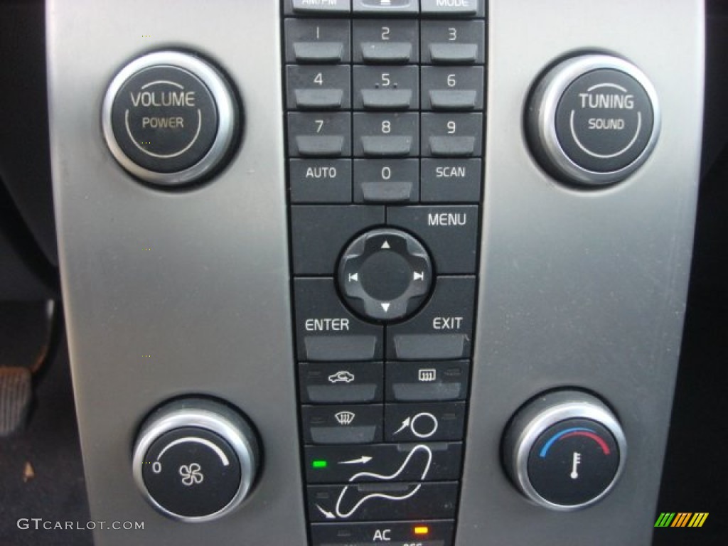 2008 Volvo S40 2.4i Controls Photo #76438439