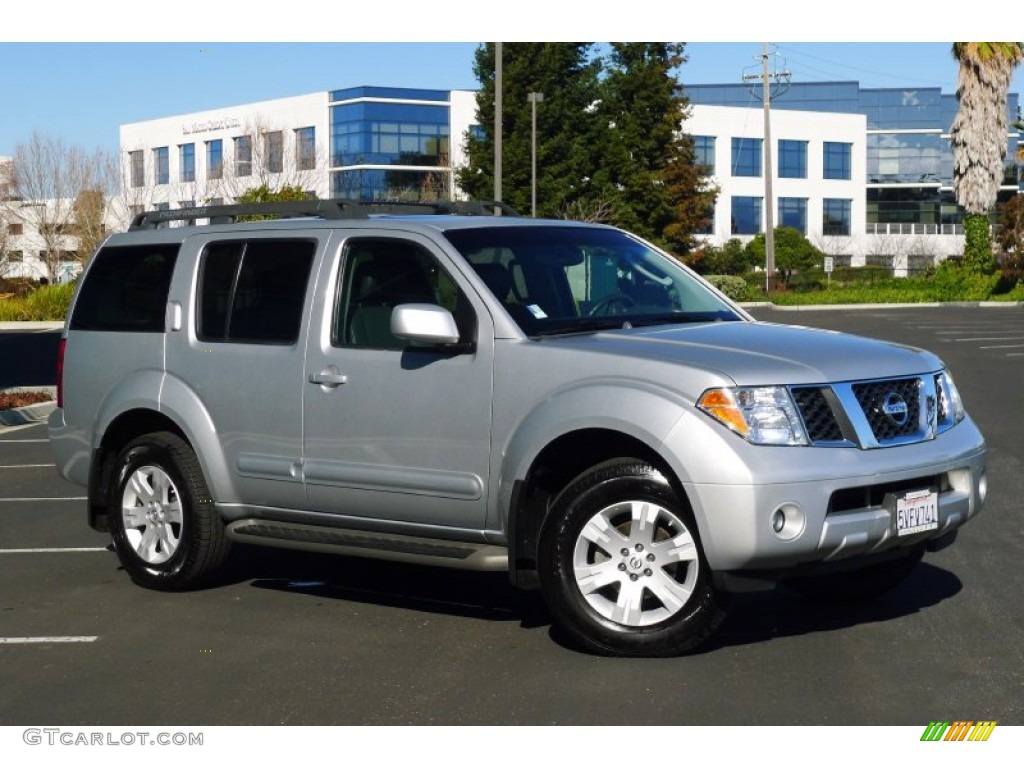 2005 Pathfinder LE 4x4 - Silver Lightning Metallic / Graphite photo #1