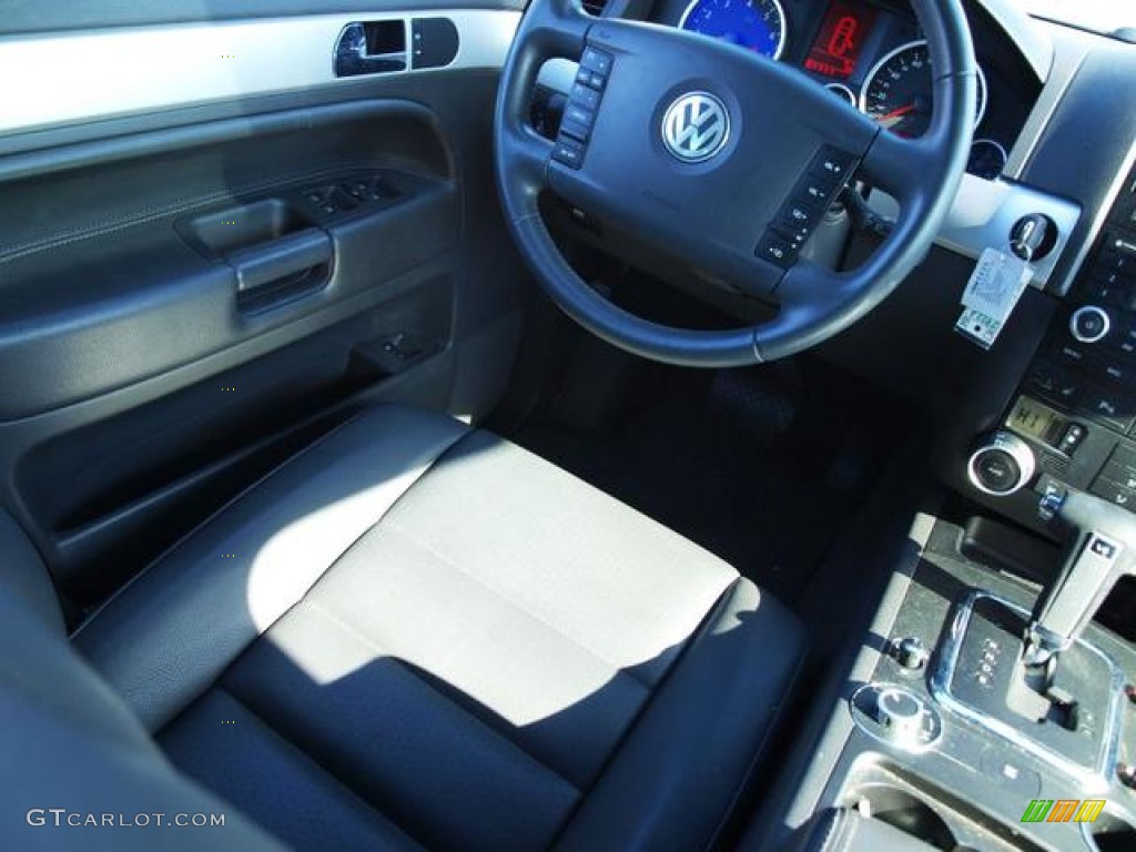 2008 Touareg 2 VR6 - Cranberry Red Metallic / Anthracite photo #11