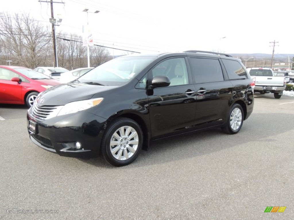 2012 Sienna XLE AWD - Black / Light Gray photo #3