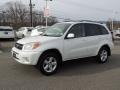 Super White - RAV4 4WD Photo No. 3