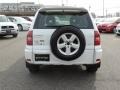 Super White - RAV4 4WD Photo No. 5