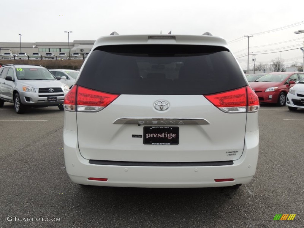 2011 Sienna Limited AWD - Blizzard White Pearl / Light Gray photo #5