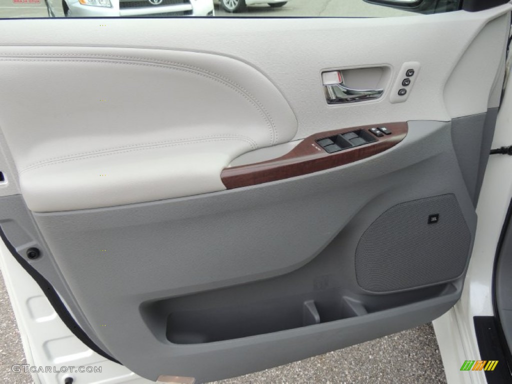 2011 Toyota Sienna Limited AWD Light Gray Door Panel Photo #76443786
