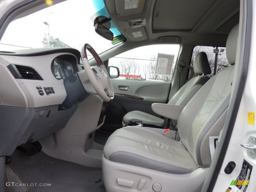 Light Gray Interior 2011 Toyota Sienna Limited AWD Photo #76443797