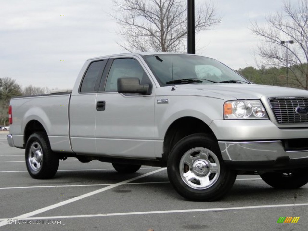 2005 F150 STX SuperCab - Silver Metallic / Medium Flint Grey photo #4