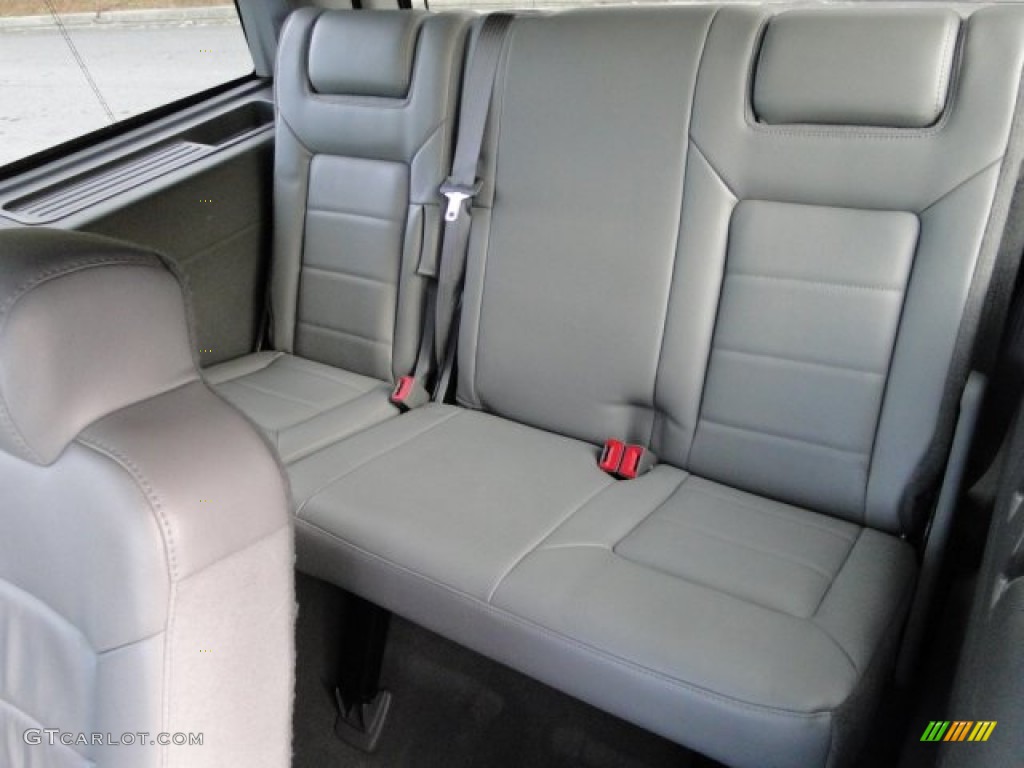 Medium Flint Grey Interior 2006 Ford Expedition XLT 4x4 Photo #76445099