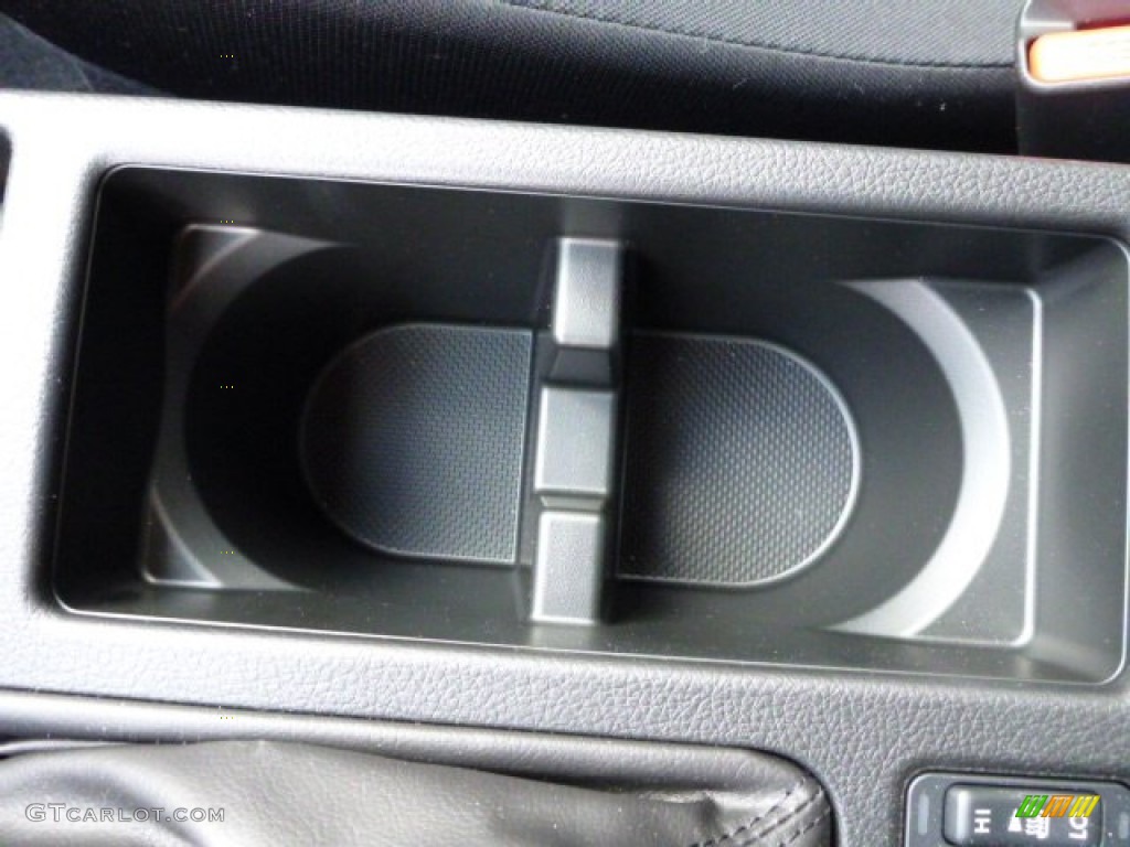 2013 Impreza 2.0i Premium 5 Door - Dark Gray Metallic / Black photo #17
