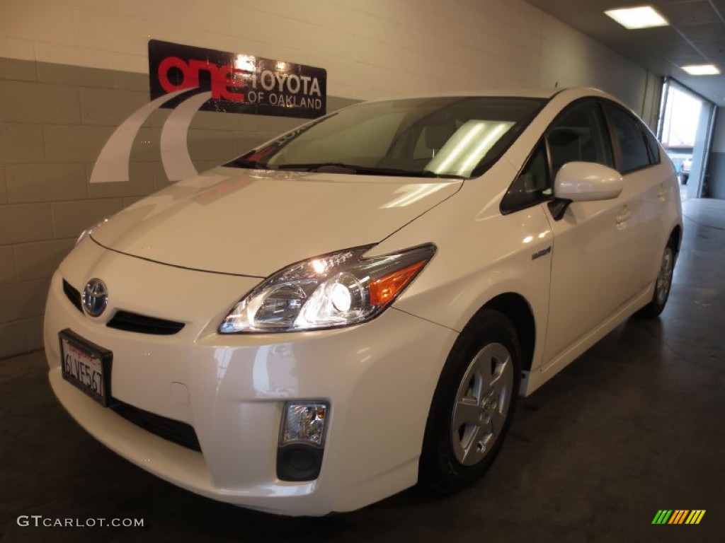 2010 Prius Hybrid IV - Blizzard White Pearl / Bisque photo #1