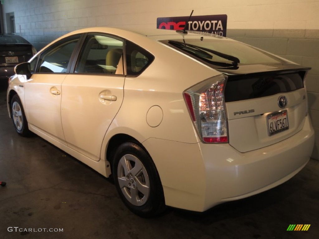 2010 Prius Hybrid IV - Blizzard White Pearl / Bisque photo #3