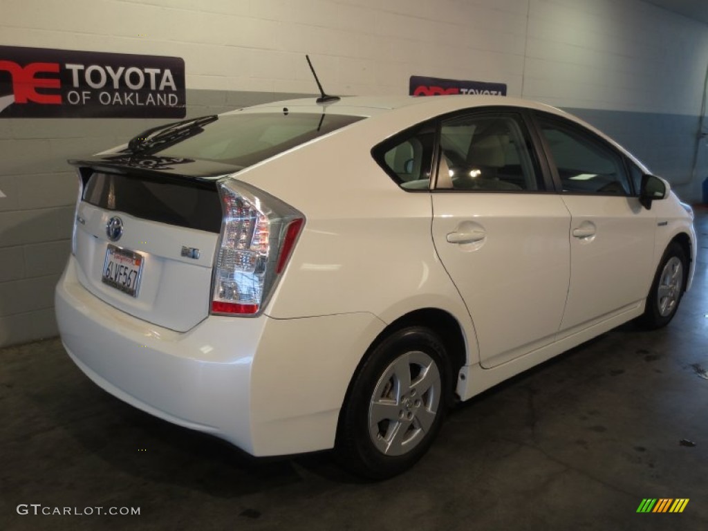 2010 Prius Hybrid IV - Blizzard White Pearl / Bisque photo #5