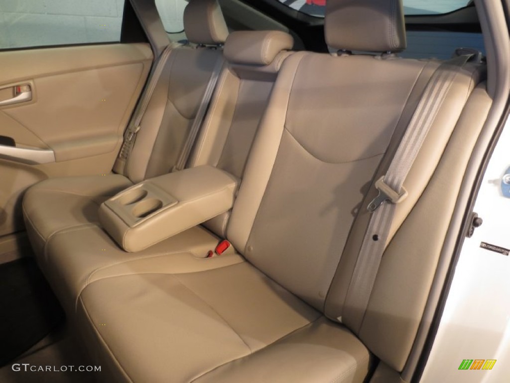 2010 Prius Hybrid IV - Blizzard White Pearl / Bisque photo #16