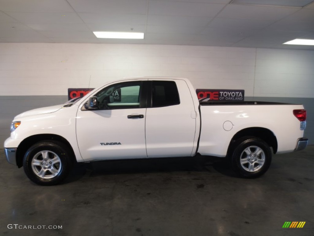 2011 Tundra Double Cab - Super White / Graphite Gray photo #2