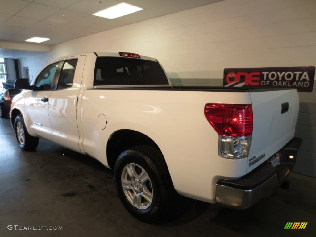 2011 Tundra Double Cab - Super White / Graphite Gray photo #3